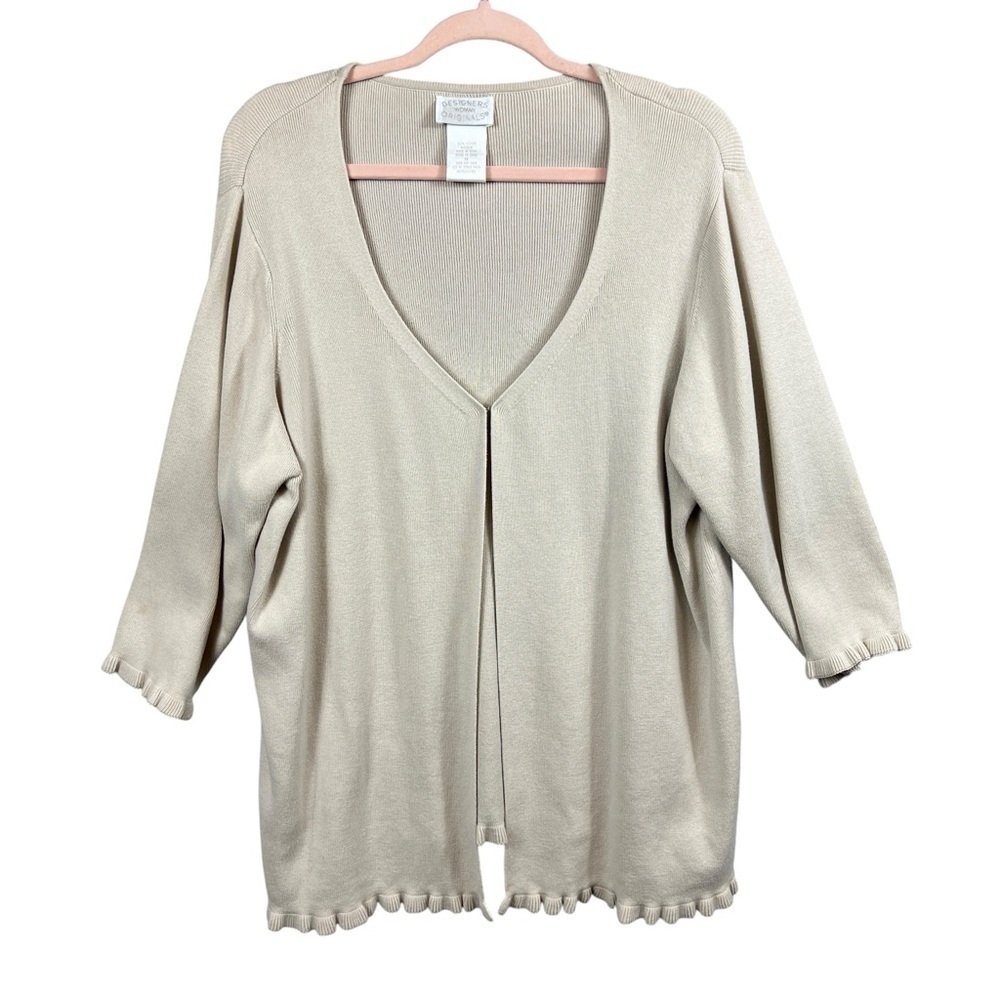 Designers Original Women Cardigan Sz 1X  One Clasp Beige Ruffle Hem Vintage
